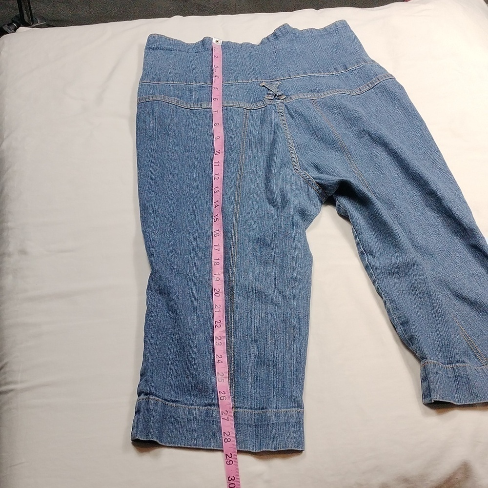 What's Hot Women's Jean Capris Size 16 - Picture 14 of 15